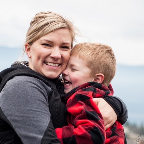 Meet your Posher, Rosy - Picture 1 of 1